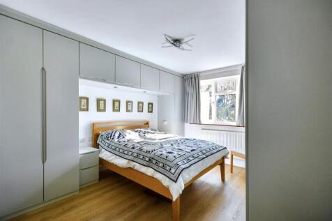 Bedroom 1_1.jpeg