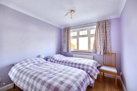 Bedroom 2_1.jpeg