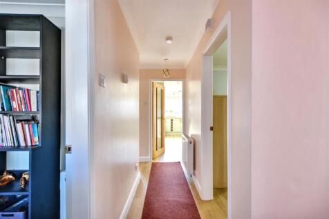 Hallway.jpeg