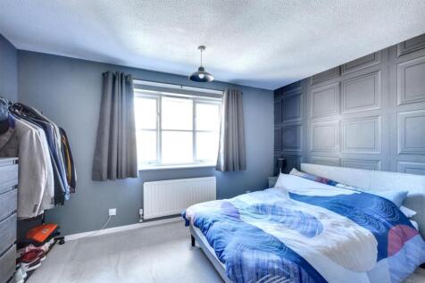 Bedroom 1.jpeg