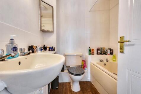 Bathroom.jpeg