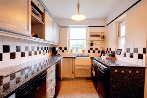 Kitchen_4.jpeg
