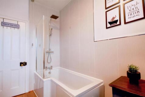Bathroom.jpeg