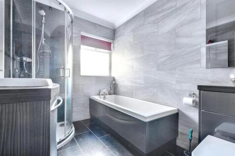 Bathroom_1.jpeg