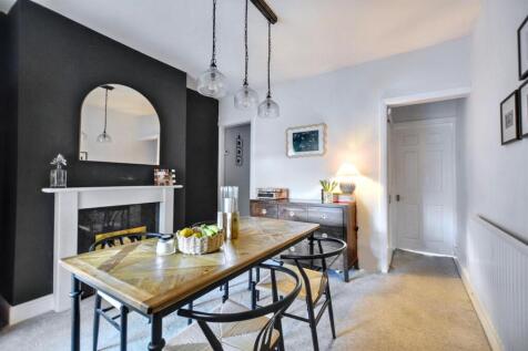 Dining Room_2.jpeg