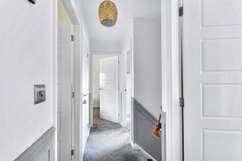 1st Floor Landing_1.jpeg