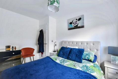 Bedroom 3_2.jpeg