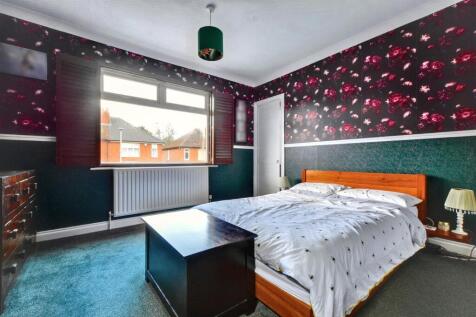 Bedroom One_2.jpeg
