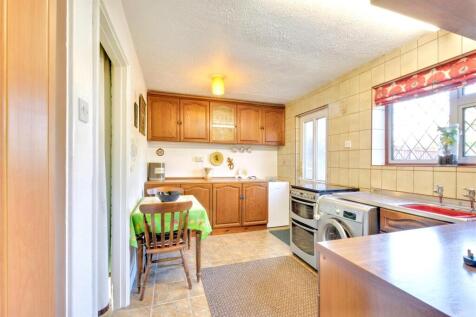 Kitchen_1.jpeg