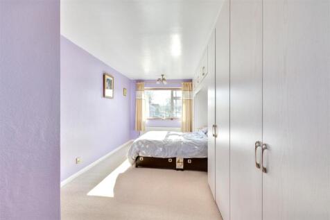Bedroom 1_2.jpeg