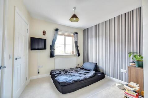Bedroom 1_1.jpeg