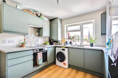 Kitchen_2.jpeg