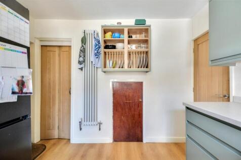 Kitchen_3.jpeg