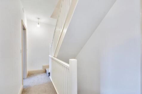 1st Floor Landing_1.jpeg
