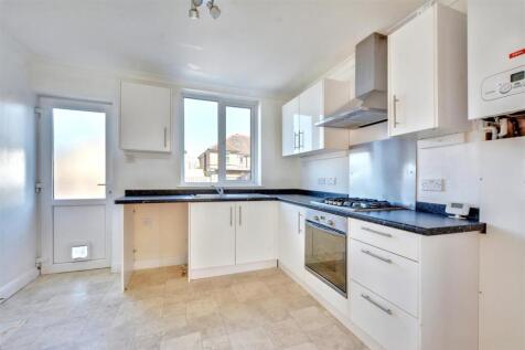 Kitchen_2.jpeg