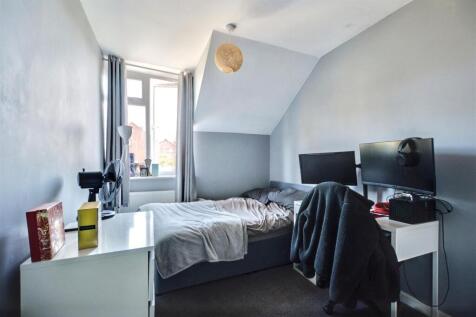 Bedroom 2_1.jpeg