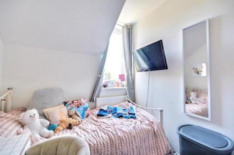 Bedroom 3_2.jpeg
