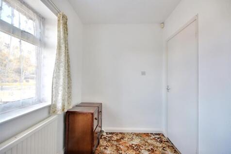 Bedroom 3_2.jpeg