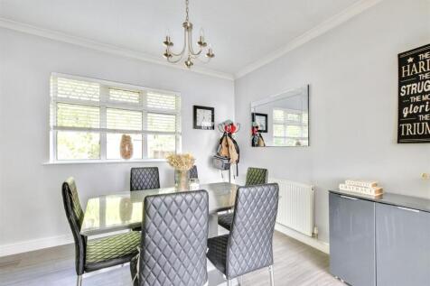 Dining Room_2.jpeg