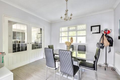 Dining Room_3.jpeg