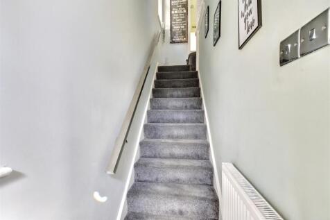 Hallway_2.jpeg
