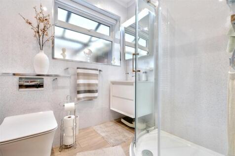 Shower Room.jpeg