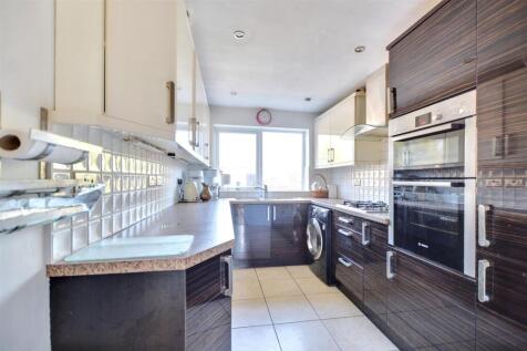 Kitchen_1.jpeg