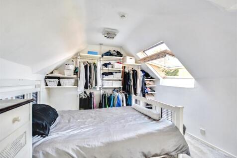 Bedroom 1_2.jpeg