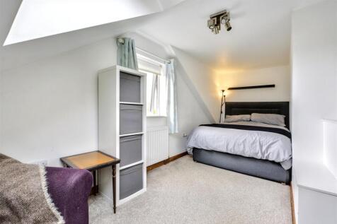 Bedroom 5_1.jpeg