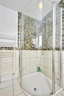 Bathroom 2_2.jpeg