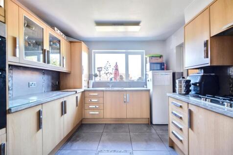 Kitchen_1.jpeg