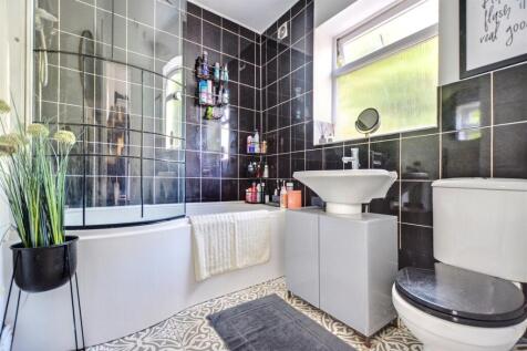 Bathroom.jpeg