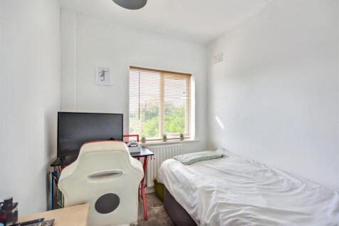 Bedroom 3_1.jpeg
