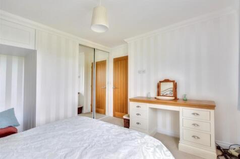 Bedroom 1_3.jpeg