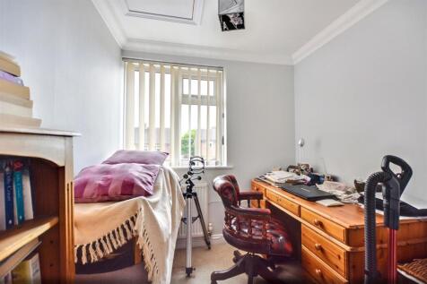 Bedroom 4_1.jpeg