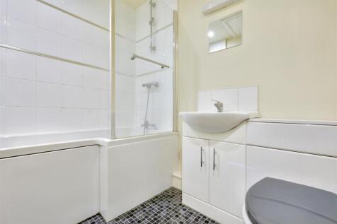Bathroom_2.jpeg