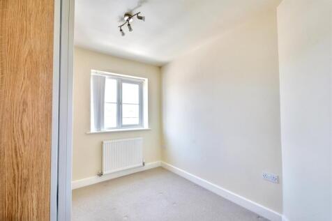 Bedroom 2_1.jpeg