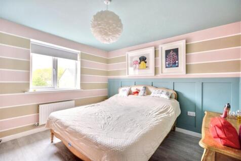 Bedroom 1_1.jpeg