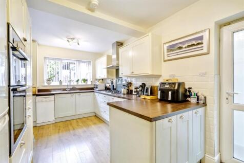 Kitchen 1_1.jpeg