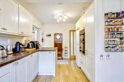 Kitchen 1_3.jpeg