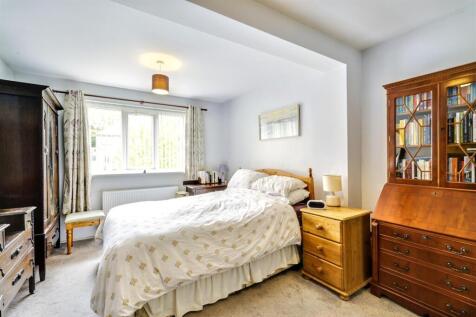 Bedroom 1_3.jpeg