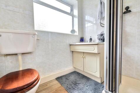 Shower Room.jpeg