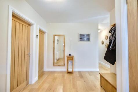 Entrance Hall_1.jpeg
