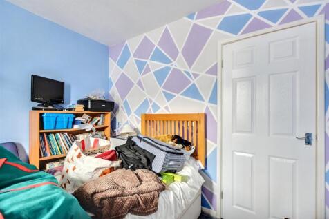 Bedroom 3_2.jpeg
