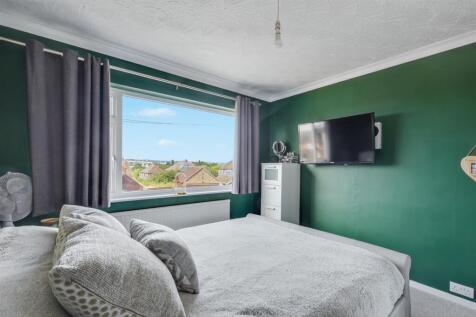 Bedroom 1_4.jpeg