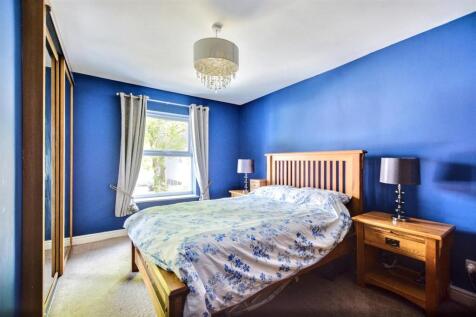Bedroom 1_1.jpeg