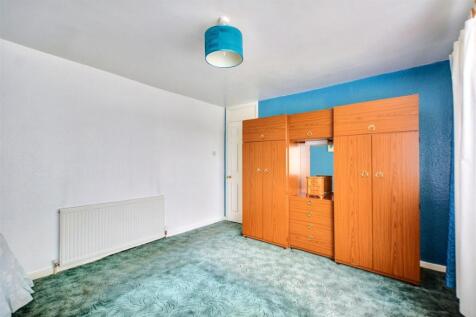 Bedroom 1_2.jpeg