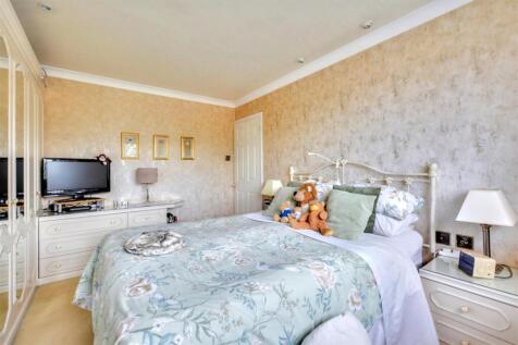 Bedroom One_3.jpeg