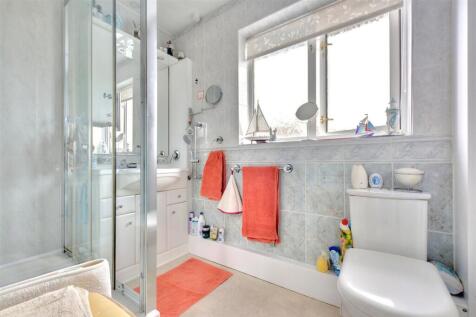 Shower Room.jpeg
