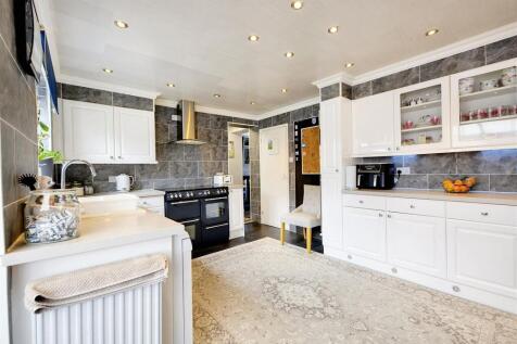 Kitchen_3.jpeg